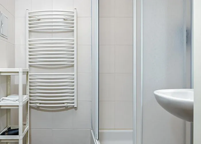 *opera Luxury Apartment* 2br